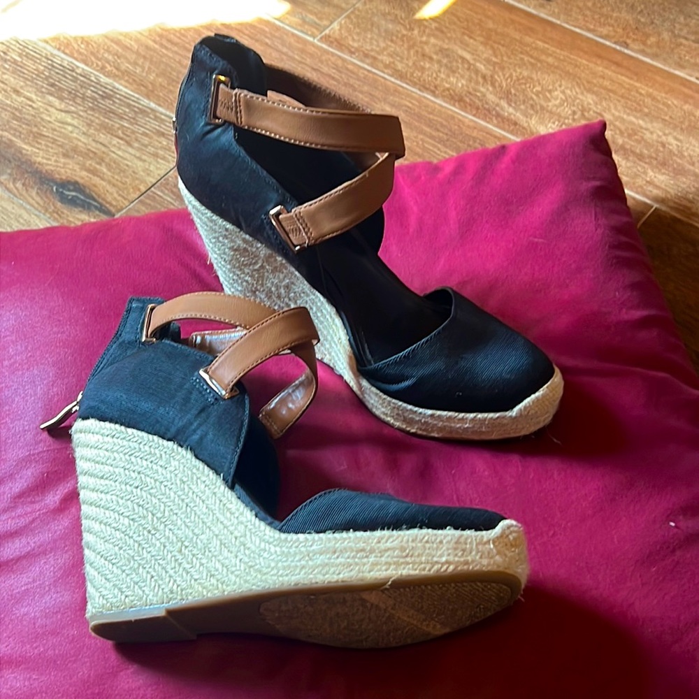 BCBGENERATION WEDGES